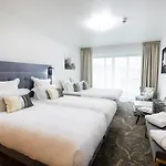 Le Barracuda & Spa, Pieds Dans L'eau, Vue Mer, Espace Bien-etre Offert Brest