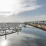 Le Barracuda & Spa, Pieds Dans L'eau, Vue Mer, Espace Bien-etre Offert Aparthotel Brest