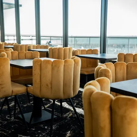 Le Barracuda & Spa, Centre Port, Pieds Dans L'eau, Vue Apartahotel 4*