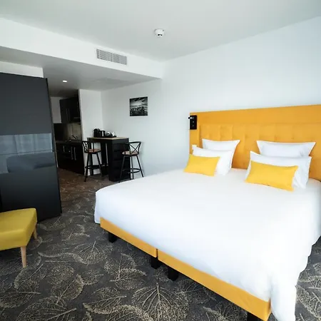Le Barracuda & Spa, Centre Port, Pieds Dans L'eau, Vue Apartahotel 4*