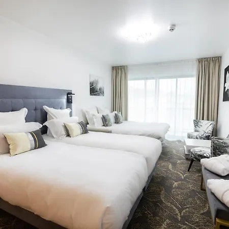 Aparthotel Le Barracuda & Spa, Centre Port, Pieds Dans L'eau, Vue 4*
