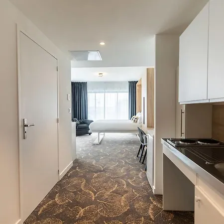 Le Barracuda & Spa, Centre Port, Pieds Dans L'eau, Vue מלון דירות ברסט