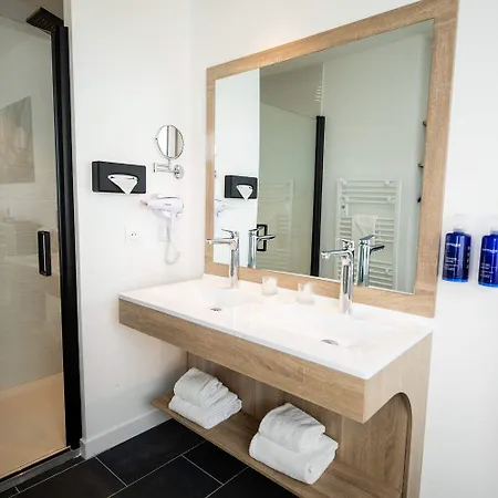 מלון דירות Le Barracuda & Spa, Centre Port, Pieds Dans L'eau, Vue