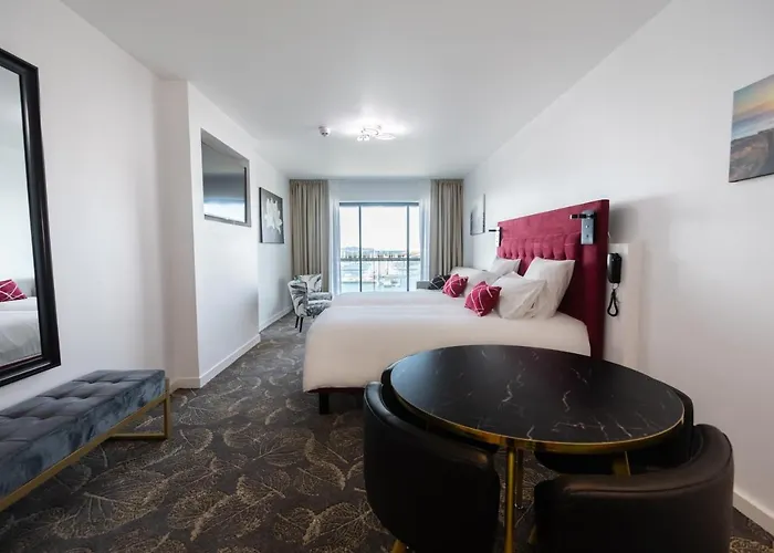 Le Barracuda & Spa, Pieds Dans L'eau, Vue Mer, Espace Bien-etre Offert 4*