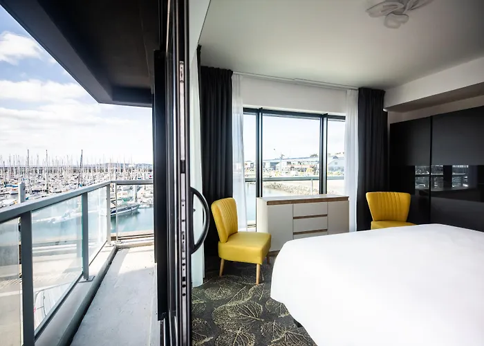 Le Barracuda & Spa, Pieds Dans L'eau, Vue Mer, Espace Bien-etre Offert Ξενοδοχείο με διαμερίσματα