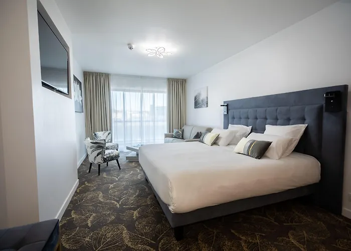 Ξενοδοχείο με διαμερίσματα Le Barracuda & Spa, Pieds Dans L'eau, Vue Mer, Espace Bien-etre Offert