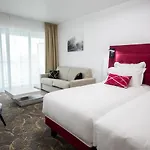 Le Barracuda & Spa, Pieds Dans L'eau, Vue Mer, Espace Bien-etre Offert Aparthotel 4*