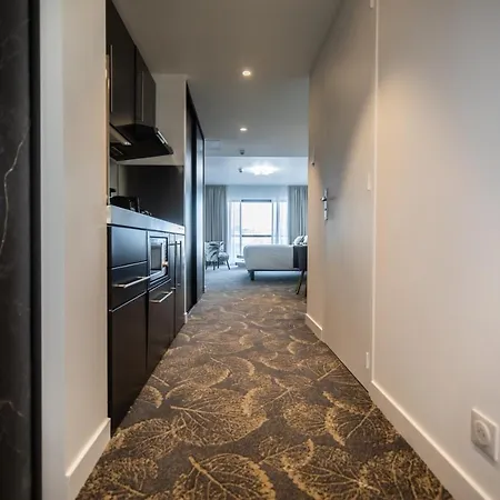 Hotel apartamentowy Le Barracuda & Spa, Pieds Dans L'eau, Vue Mer, Espace Bien-etre Offert 4*