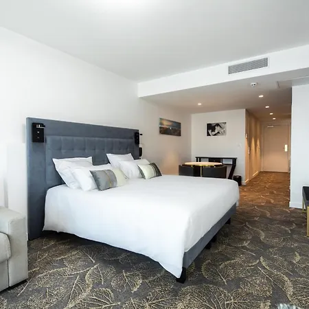 Le Barracuda & Spa, Centre Port, Pieds Dans L'eau, Vue