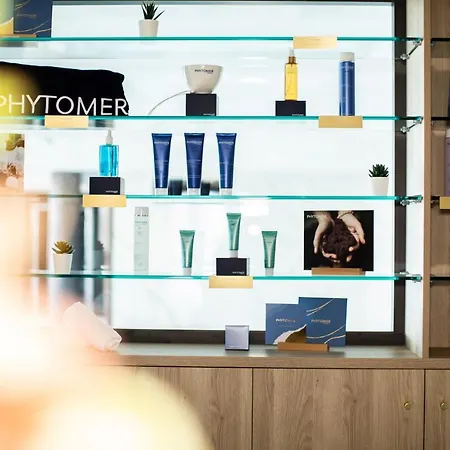 Le Barracuda & Spa, Centre Port, Pieds Dans L'eau, Vue Aparthotel Brest