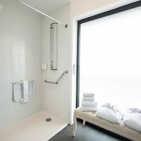 Le Barracuda & Spa, Centre Port, Pieds Dans L'eau, Vue 4* 브레스트