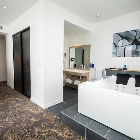 Le Barracuda & Spa, Pieds Dans L'eau, Vue Mer, Espace Bien-etre Offert Lejlighedshotel