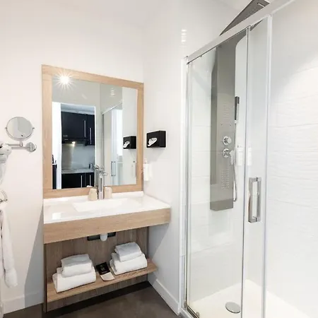 Le Barracuda & Spa, Pieds Dans L'eau, Vue Mer, Espace Bien-etre Offert 4*