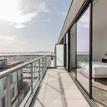 Le Barracuda & Spa, Pieds Dans L'eau, Vue Mer, Espace Bien-etre Offert Hotel apartamentowy 4*