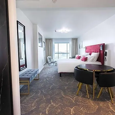 Le Barracuda & Spa, Pieds Dans L'eau, Vue Mer, Espace Bien-etre Offert Aparthotel