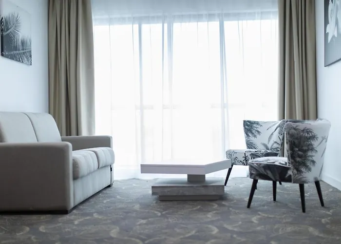 Le Barracuda & Spa, Pieds Dans L'eau, Vue Mer, Espace Bien-etre Offert Aparthotel Brest