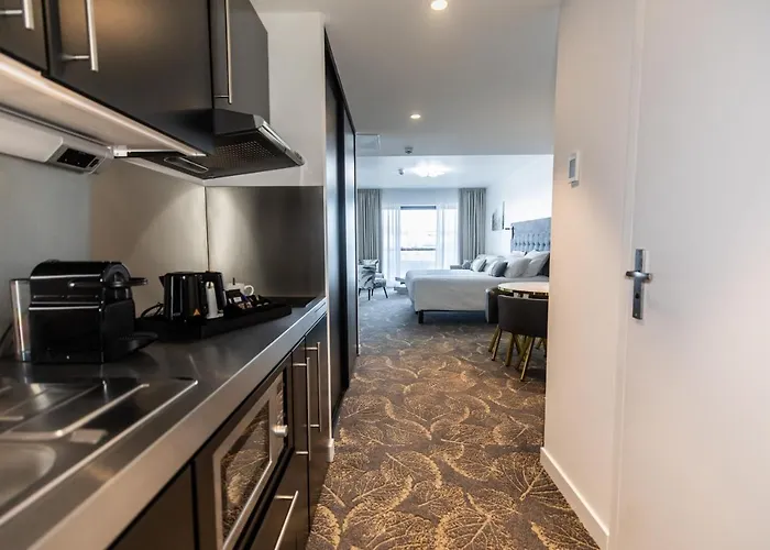 Le Barracuda & Spa, Pieds Dans L'eau, Vue Mer, Espace Bien-etre Offert 4*