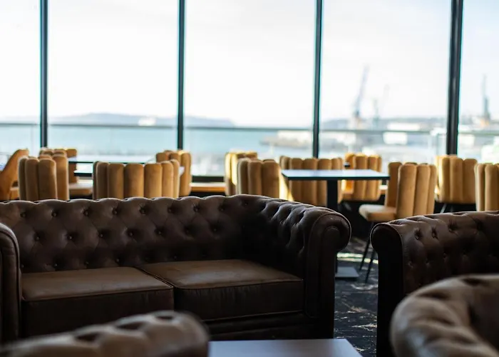 Le Barracuda & Spa, Pieds Dans L'eau, Vue Mer, Espace Bien-etre Offert