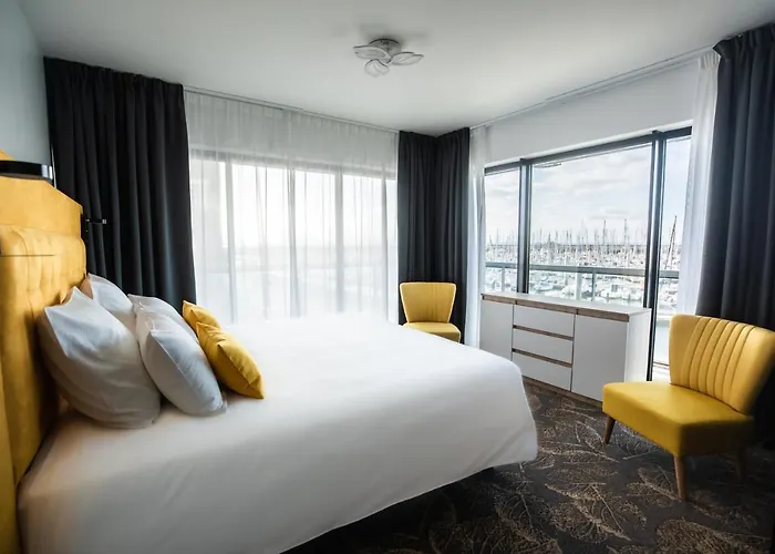 Le Barracuda & Spa, Pieds Dans L'eau, Vue Mer, Espace Bien-etre Offert 4*