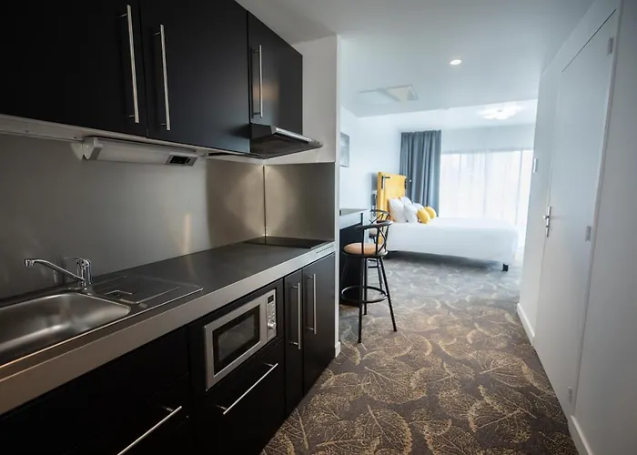 Le Barracuda & Spa, Pieds Dans L'eau, Vue Mer, Espace Bien-etre Offert Апарт-готель 4*