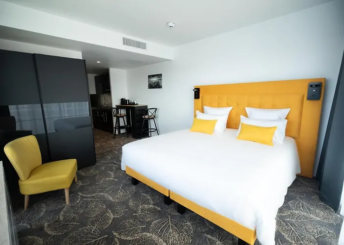 Le Barracuda & Spa, Pieds Dans L'eau, Vue Mer, Espace Bien-etre Offert Апарт-готель 4*