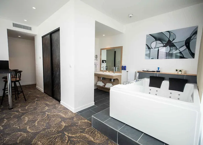 Le Barracuda & Spa, Pieds Dans L'eau, Vue Mer, Espace Bien-etre Offert Apartahotel