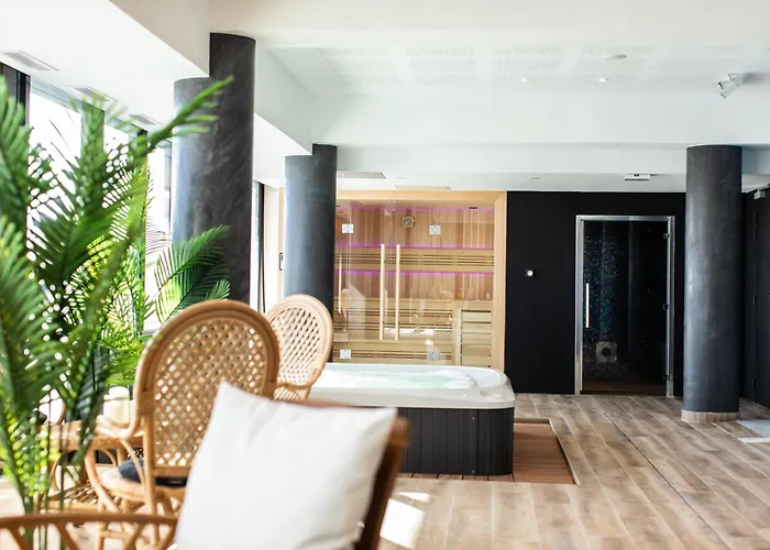 Le Barracuda & Spa, Pieds Dans L'eau, Vue Mer, Espace Bien-etre Offert Брест