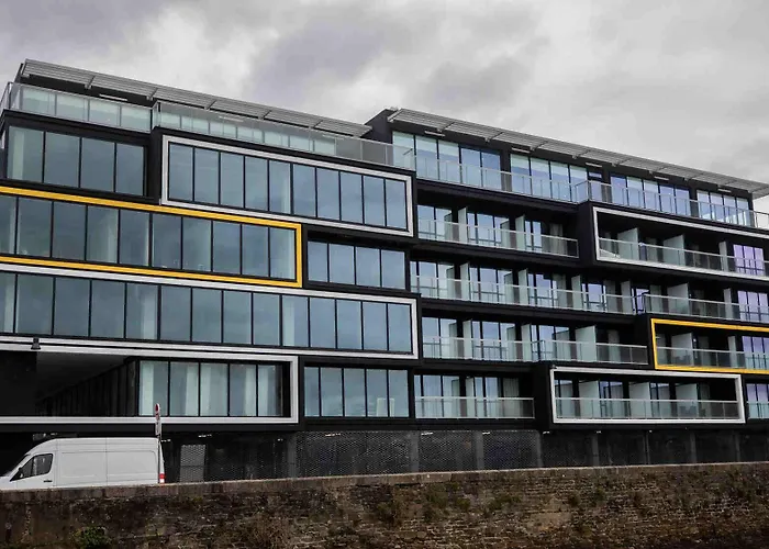 Apartahotel Le Barracuda & Spa, Pieds Dans L'eau, Vue Mer, Espace Bien-etre Offert Brest