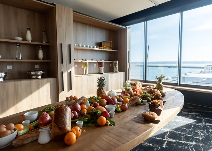 Aparthotel Le Barracuda & Spa, Pieds Dans L'eau, Vue Mer, Espace Bien-etre Offert 4*